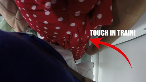 Branlette surprise à un inconnu dans le train public